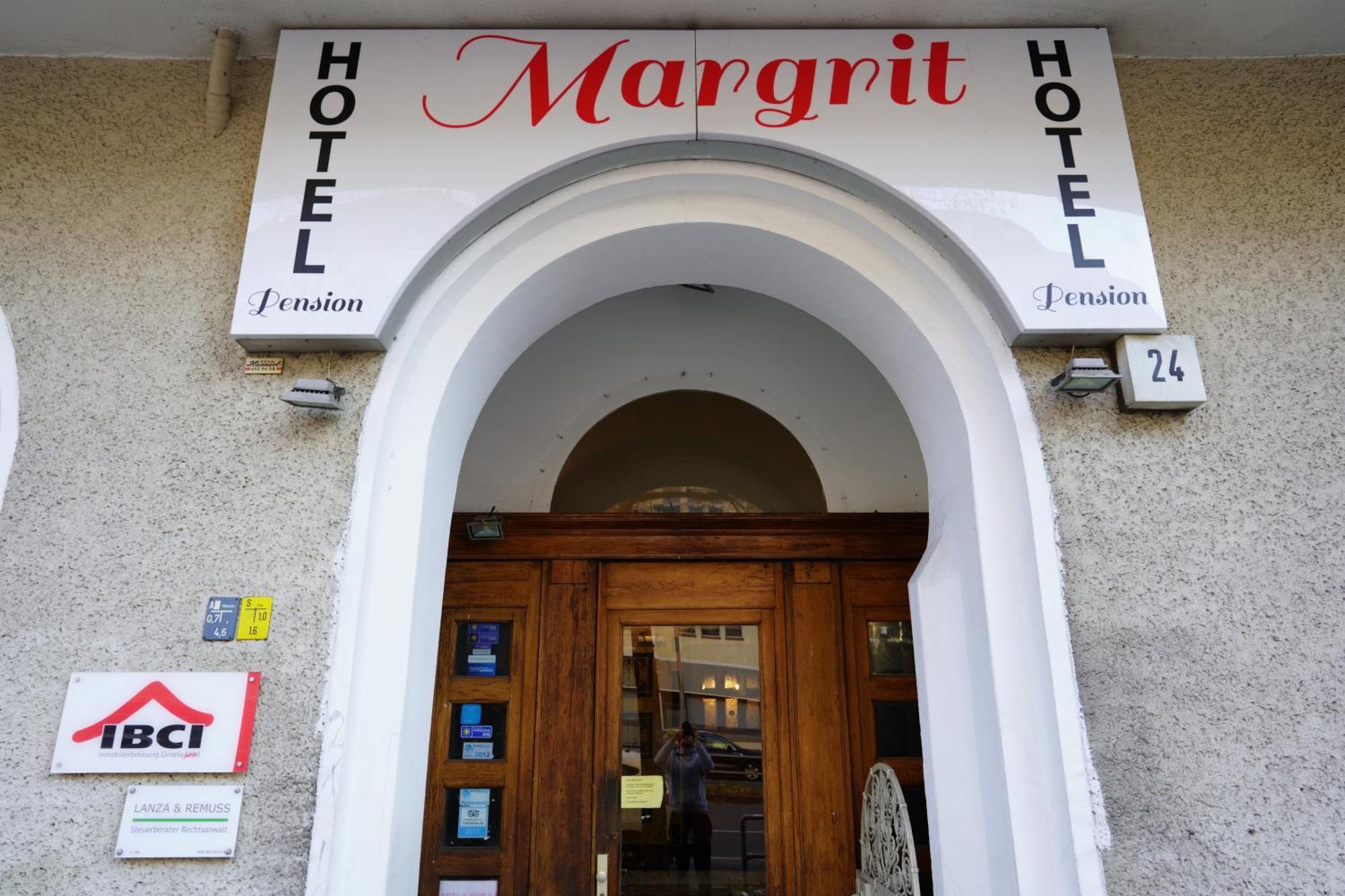 Hotelpension Margrit Berlijn Buitenkant foto