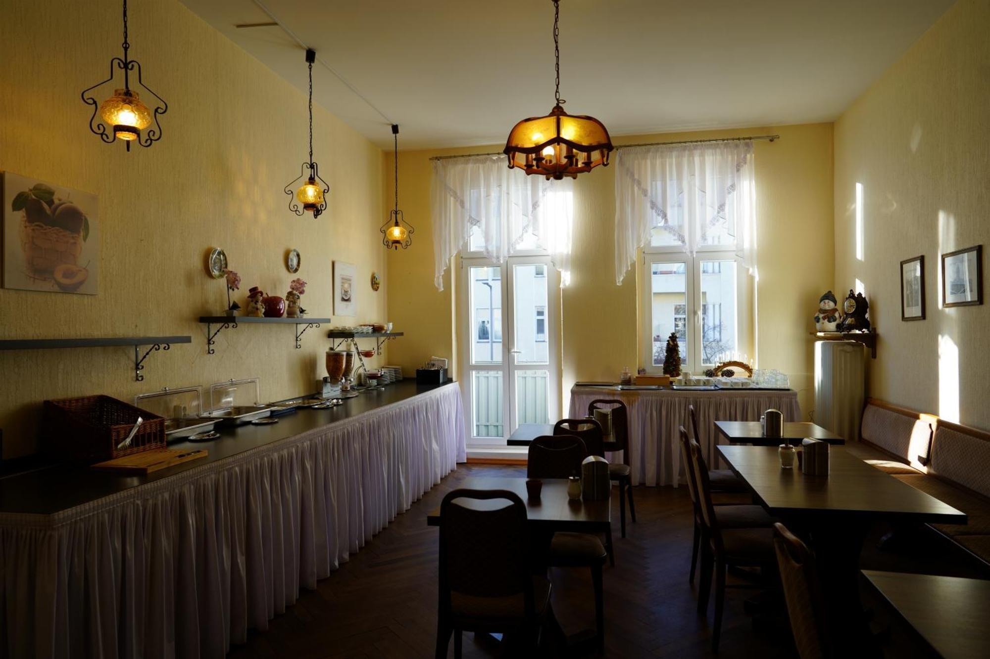Hotelpension Margrit Berlijn Buitenkant foto